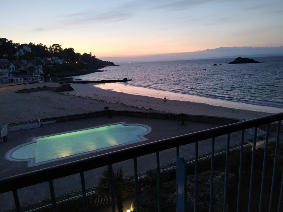 Tres Bel Appartement Vue Mer Avec Piscine 두아르느네 외부 사진