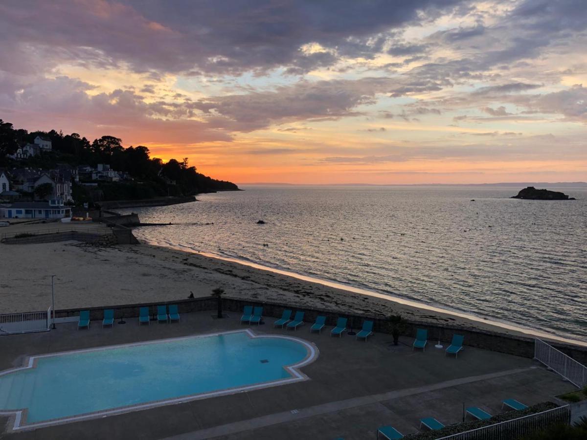 Tres Bel Appartement Vue Mer Avec Piscine 두아르느네 외부 사진